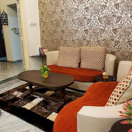 Aditya Premium Homestay- Furnished Air Conditioned- 2Bhk Jabalpur Esterno foto