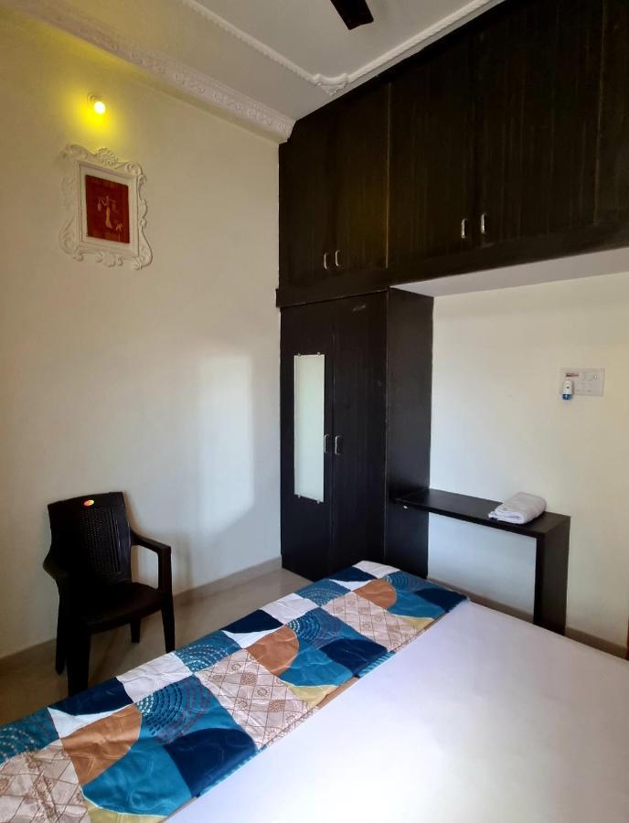 Aditya Premium Homestay- Furnished Air Conditioned- 2Bhk Jabalpur Esterno foto