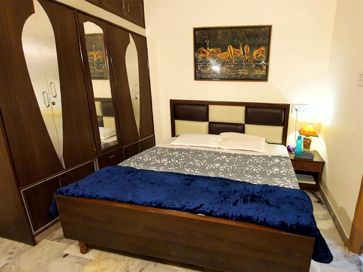 Aditya Premium Homestay- Furnished Air Conditioned- 2Bhk Jabalpur Esterno foto