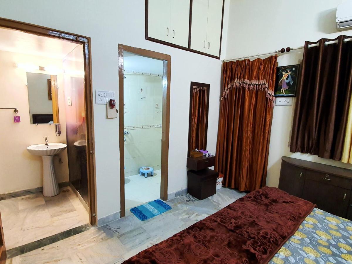 Aditya Premium Homestay- Furnished Air Conditioned- 2Bhk Jabalpur Esterno foto