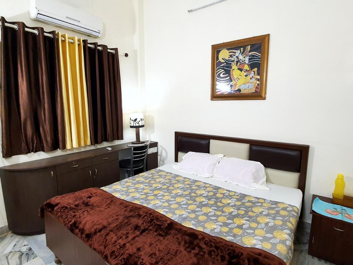 Aditya Premium Homestay- Furnished Air Conditioned- 2Bhk Jabalpur Esterno foto