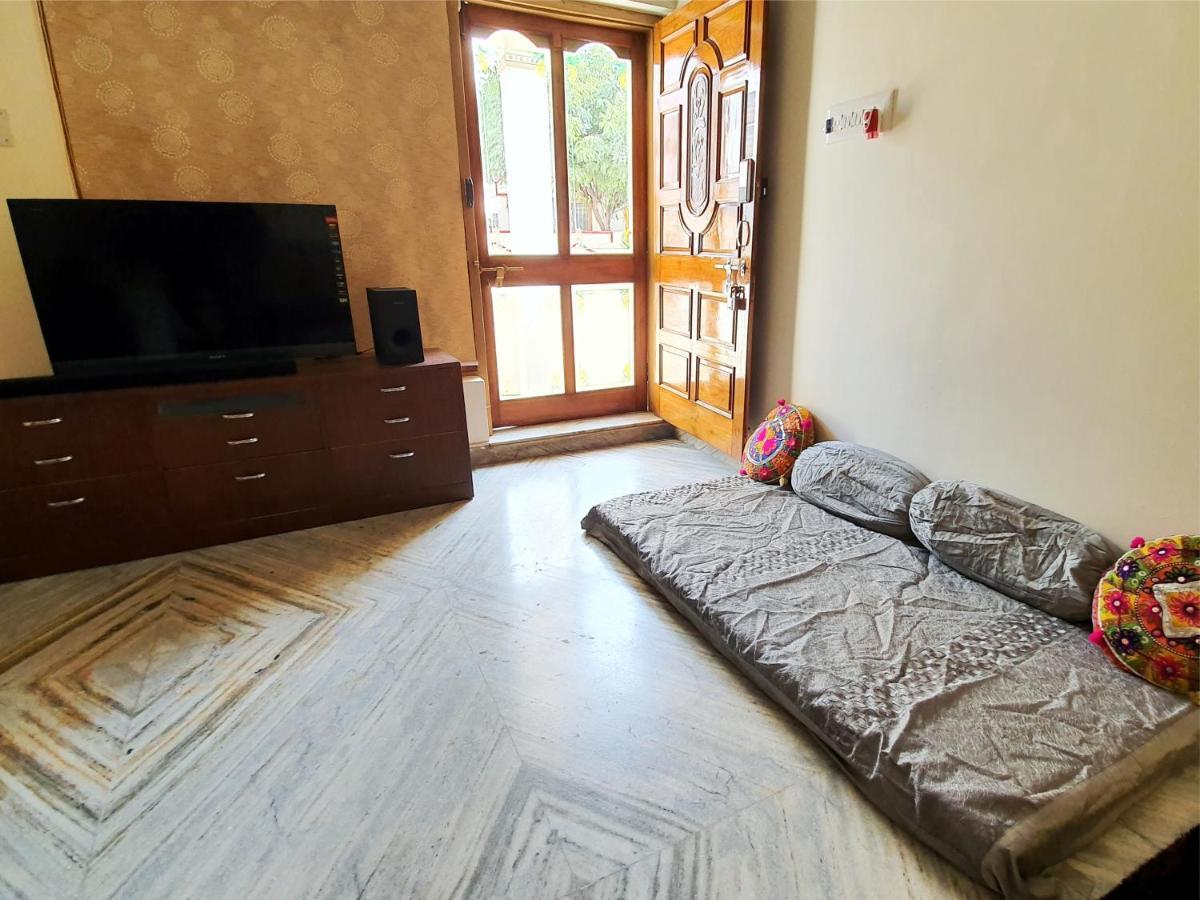 Aditya Premium Homestay- Furnished Air Conditioned- 2Bhk Jabalpur Esterno foto